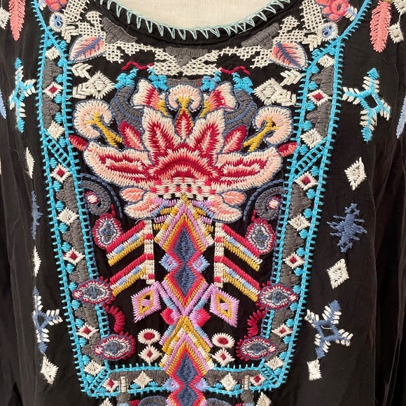 Heavily Embroidered 100% Rayon Black Tunic Top Size XXL - Picture 2 of 13